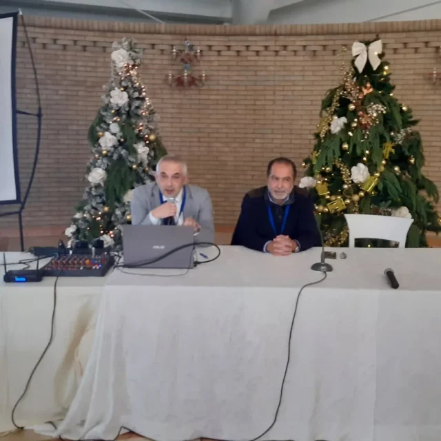 Expandere 2024 presso @vignanocelliwedding

Relazioni, laboratori, speed meet, incontri e conversazioni imprenditoriali.
Tutto questo è Cdo Foggia 

#staytuned #impresa #lavoro @pmi_tutoring #speeddate 

#Fratelli Fratta
#Coop Decanto Nero di Troia DOC del Tavoliere 
#Dolcemente - pasticceria artigianale - Apricena e San Severo